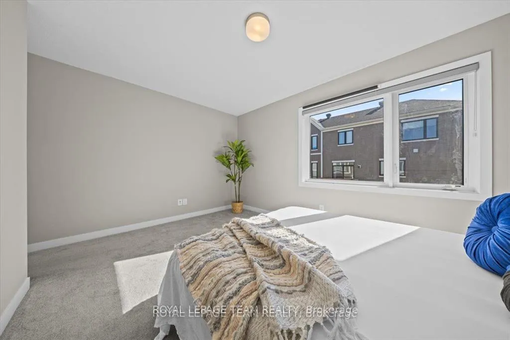 Photo 17 of 426 Epoch Street, Ottawa, Barrhaven - Half Moon Bay — HOMEH