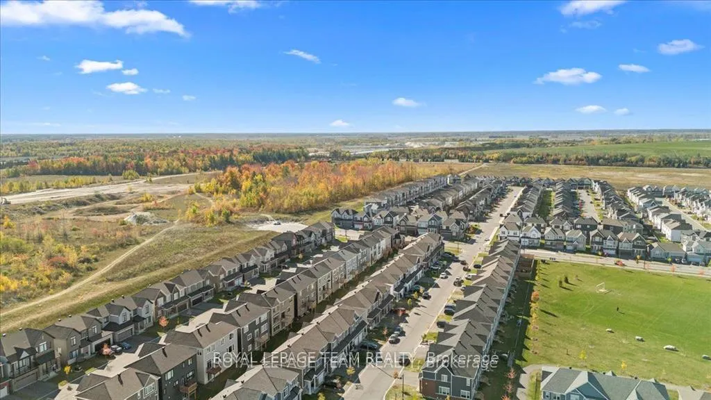 Photo 33 of 426 Epoch Street, Ottawa, Barrhaven - Half Moon Bay — HOMEH