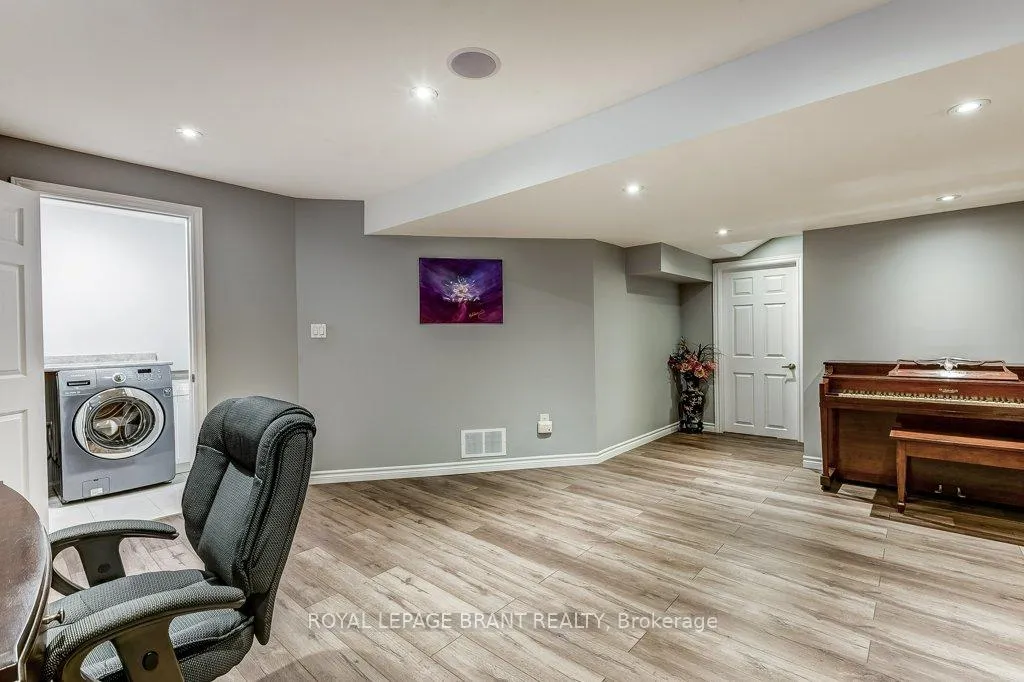 Photo 36 of 35 Dredge Court, Milton, Willmott — HOMEH