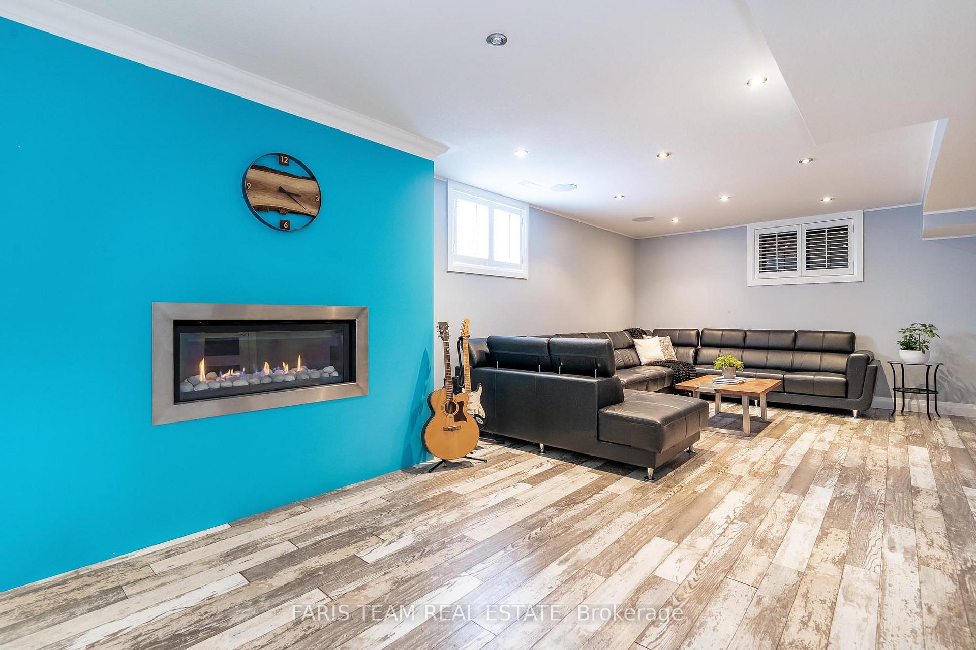 Photo 21 of 127 Goldfinch Crescent, Tiny, Rural Tiny — HOMEH