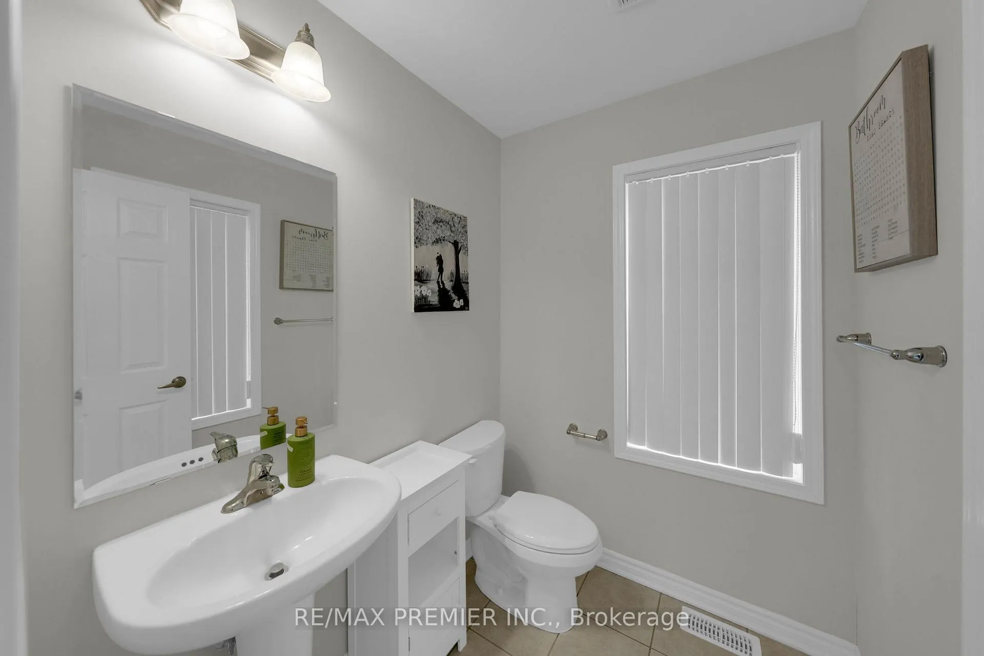 Photo 15 of 258 Remembrance Road, Brampton, Northwest Brampton — HOMEH
