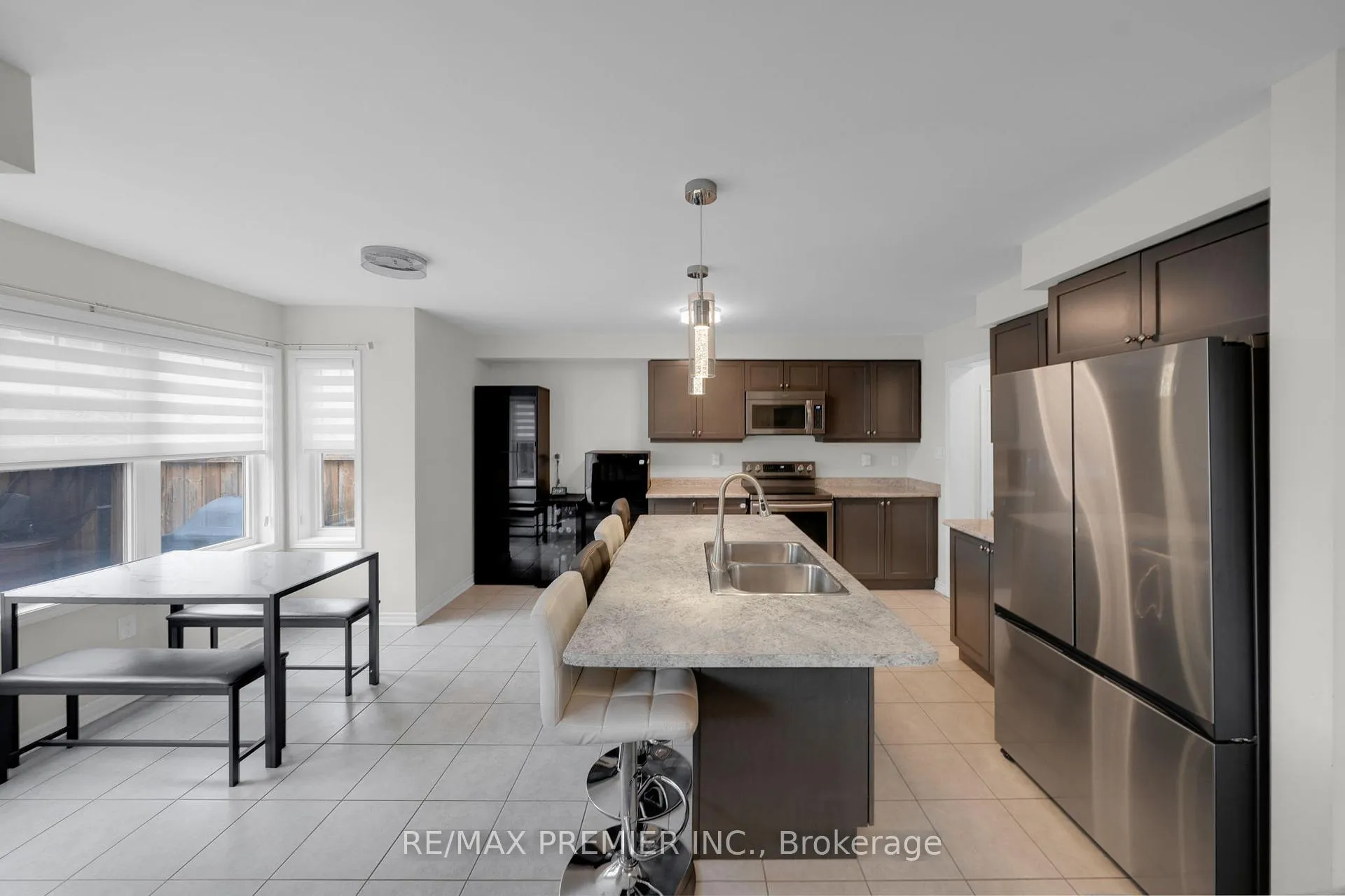 Photo 16 of 258 Remembrance Road, Brampton, Northwest Brampton — HOMEH