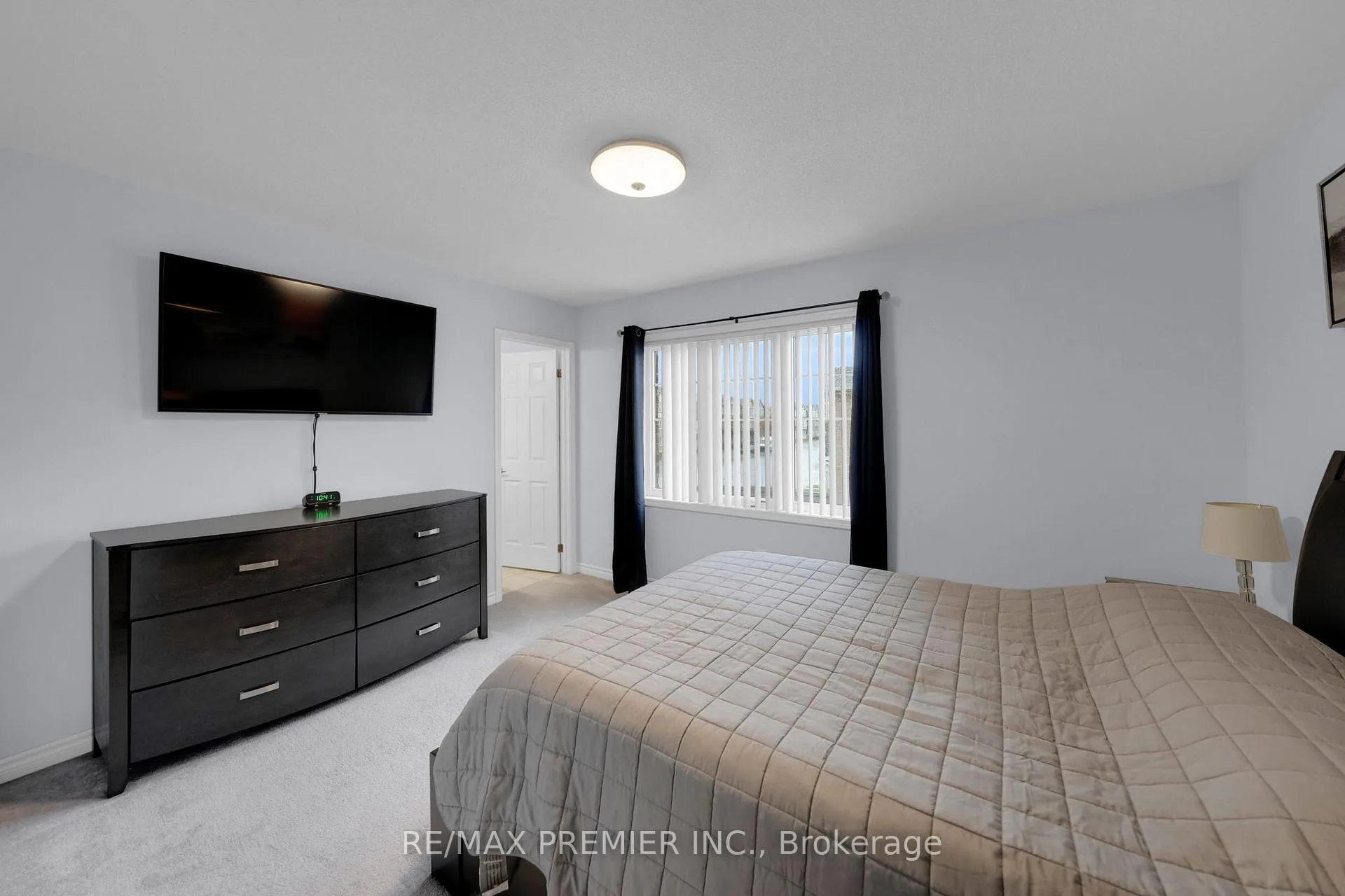 Photo 18 of 258 Remembrance Road, Brampton, Northwest Brampton — HOMEH