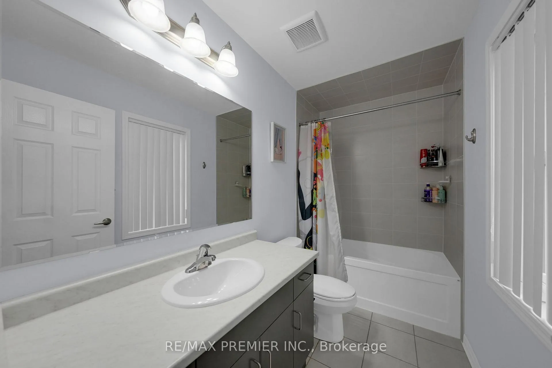 Photo 20 of 258 Remembrance Road, Brampton, Northwest Brampton — HOMEH