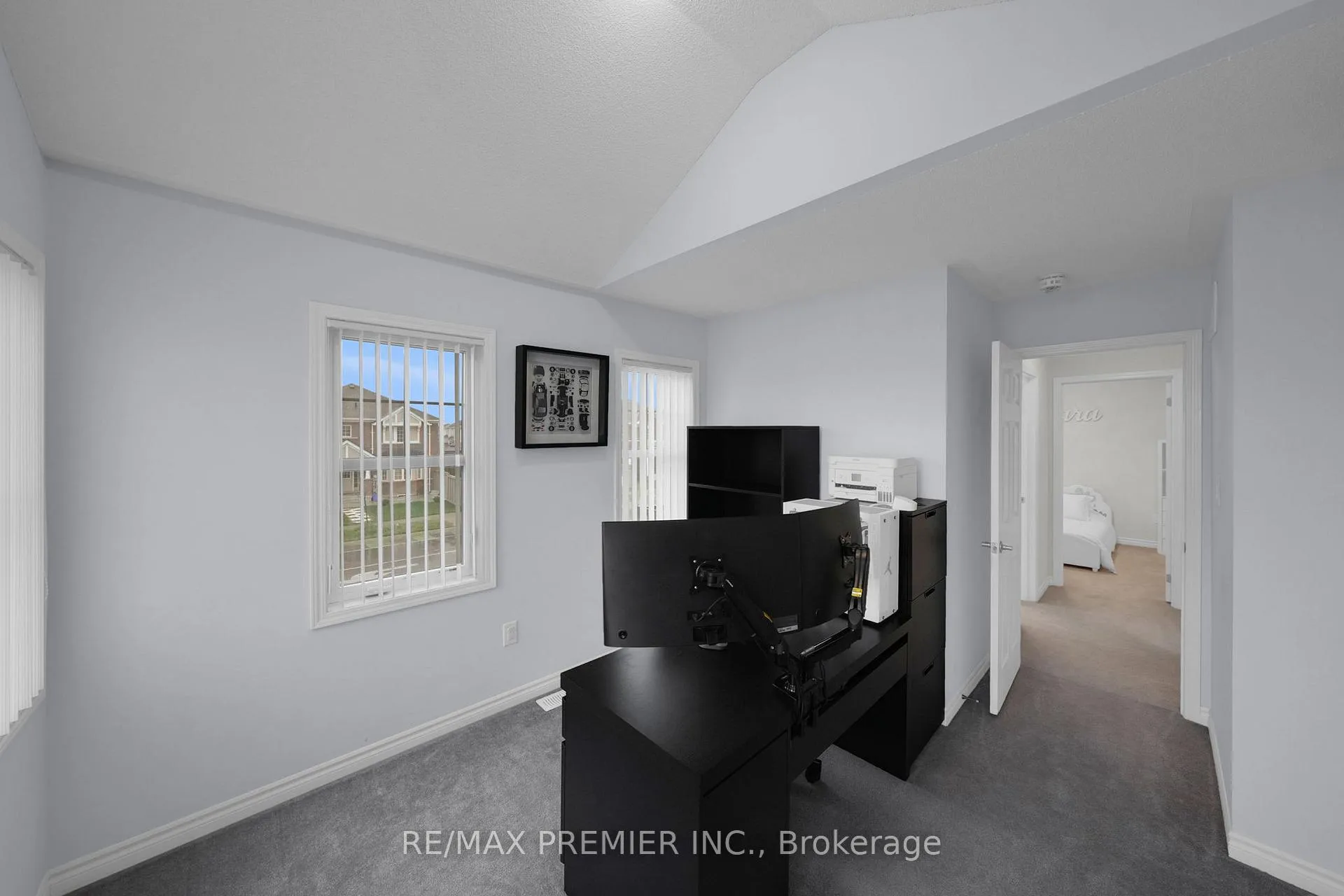 Photo 25 of 258 Remembrance Road, Brampton, Northwest Brampton — HOMEH