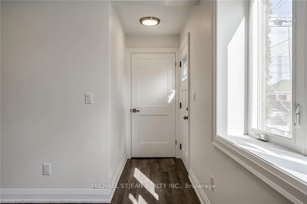 Photo 4 of 395 Paling Avenue, Hamilton, Homeside — HOMEH