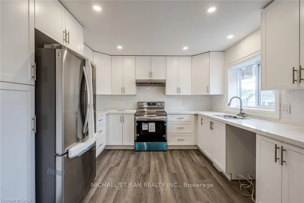 Photo 13 of 395 Paling Avenue, Hamilton, Homeside — HOMEH