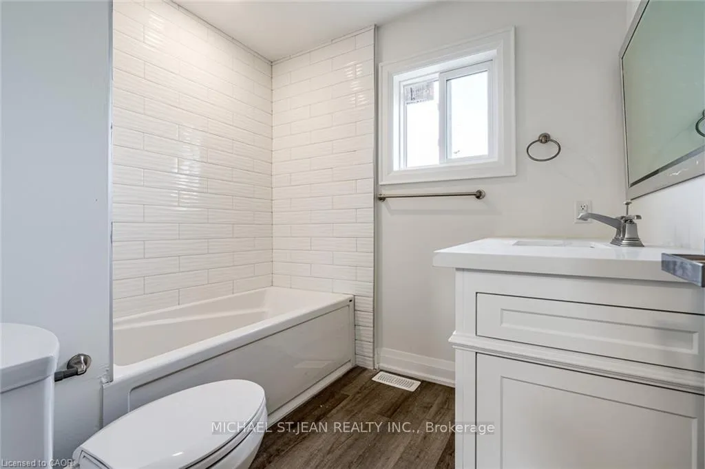 Photo 17 of 395 Paling Avenue, Hamilton, Homeside — HOMEH