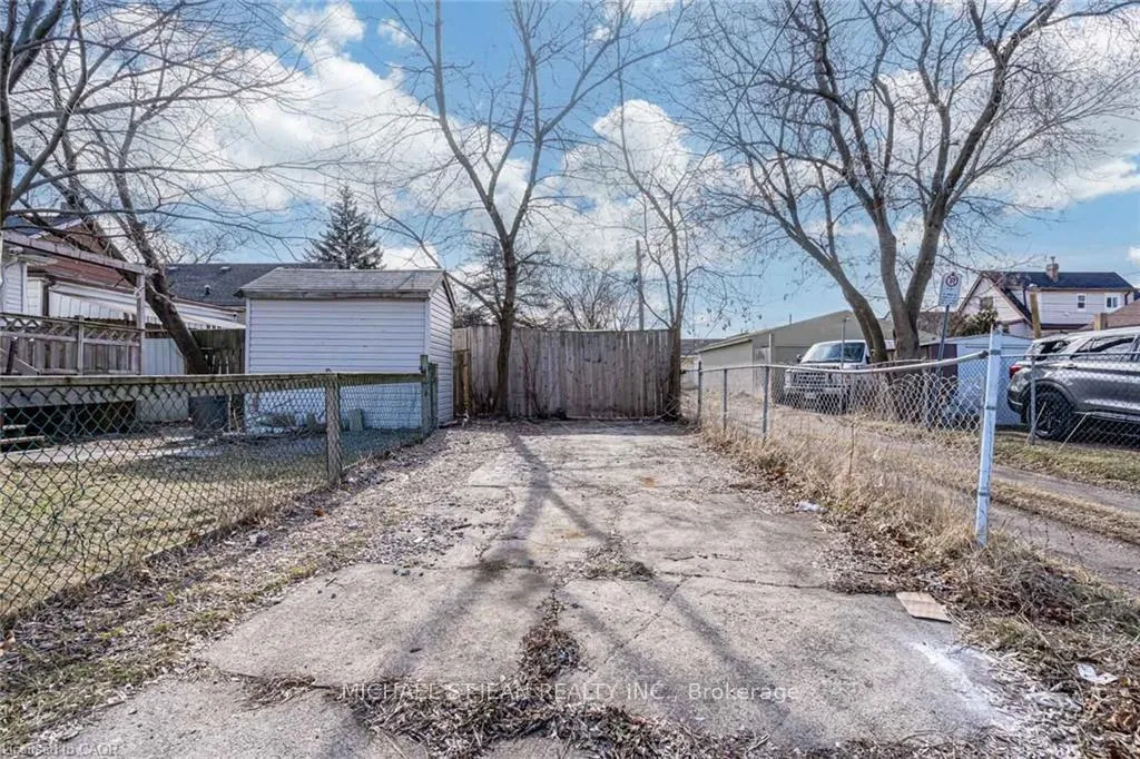 Photo 37 of 395 Paling Avenue, Hamilton, Homeside — HOMEH
