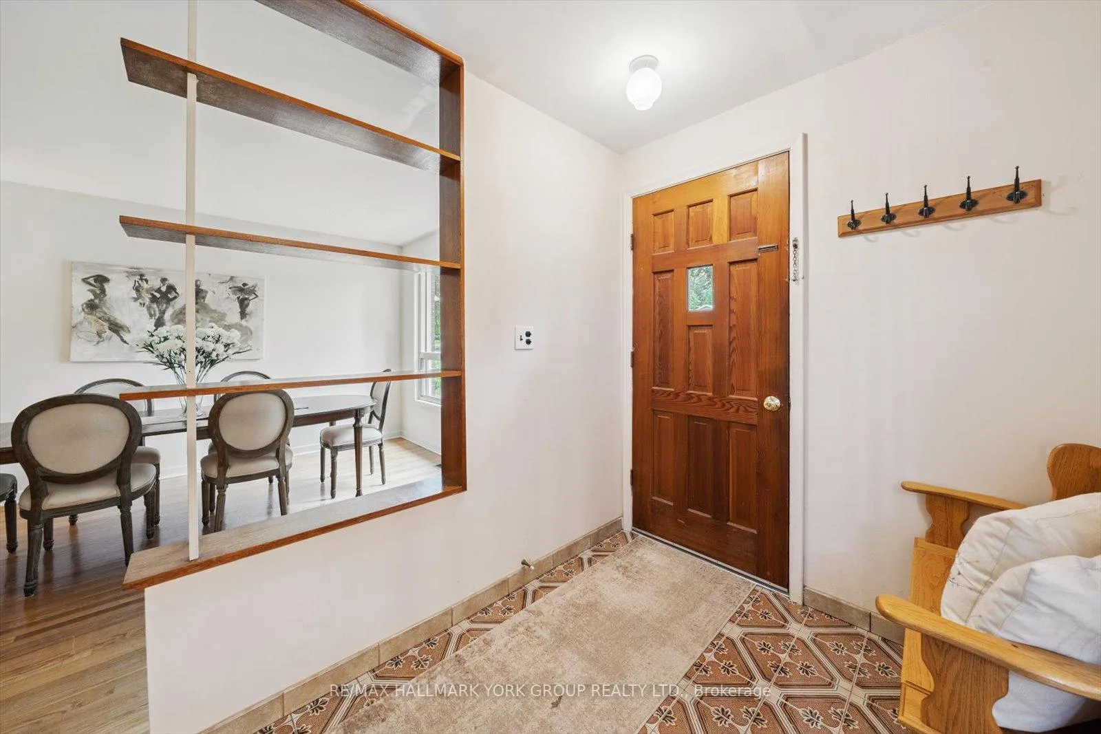Photo 8 of 29 Seaton Drive, Aurora, Aurora Highlands — HOMEH