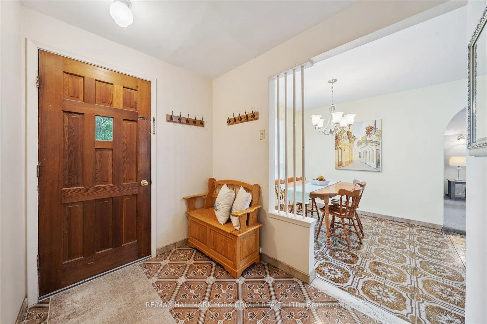 Photo 9 of 29 Seaton Drive, Aurora, Aurora Highlands — HOMEH