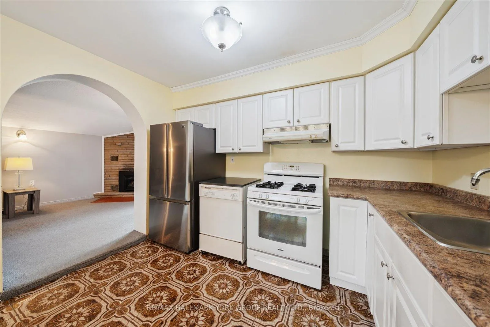 Photo 15 of 29 Seaton Drive, Aurora, Aurora Highlands — HOMEH