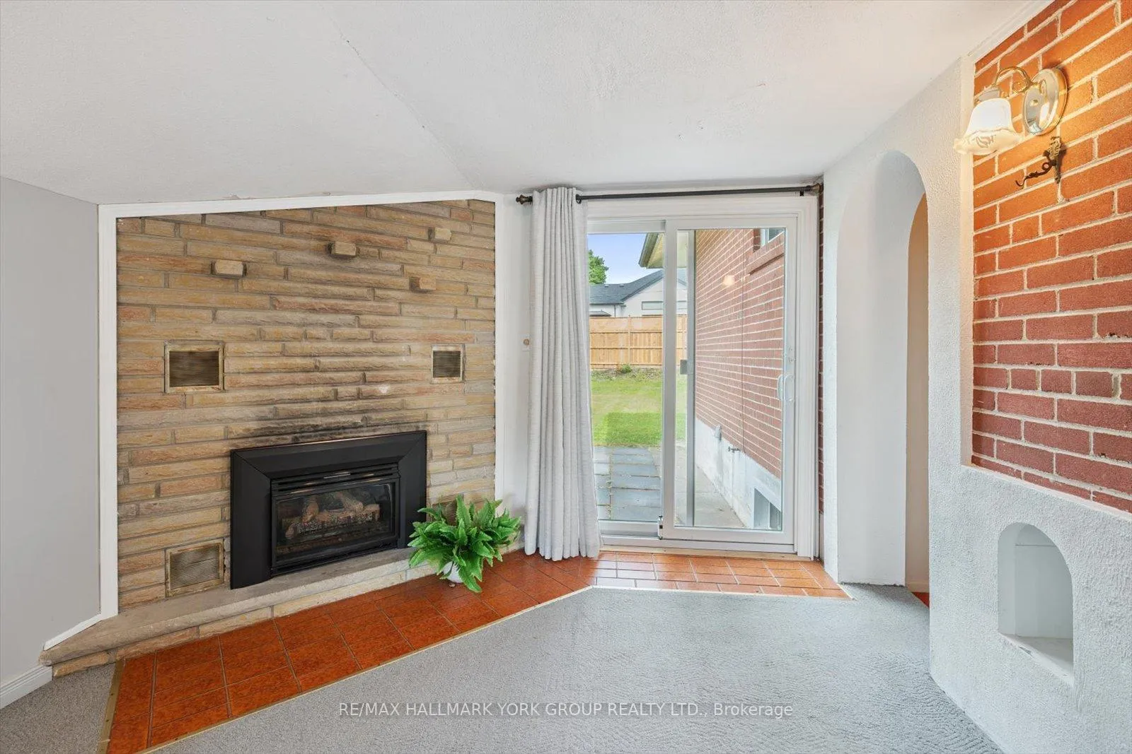 Photo 24 of 29 Seaton Drive, Aurora, Aurora Highlands — HOMEH