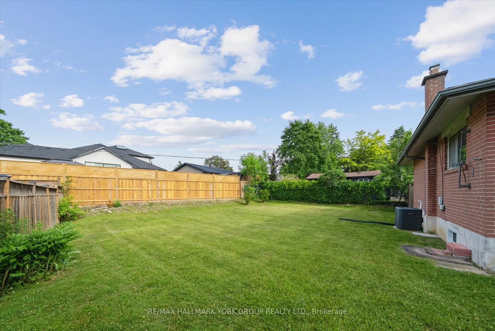 Photo 45 of 29 Seaton Drive, Aurora, Aurora Highlands — HOMEH