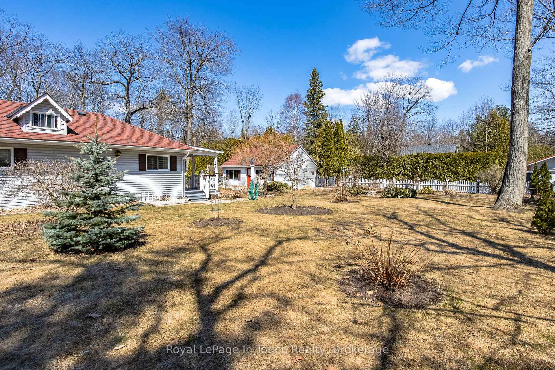 Photo 10 of 25 Yarwood Road, Tiny, Rural Tiny — HOMEH