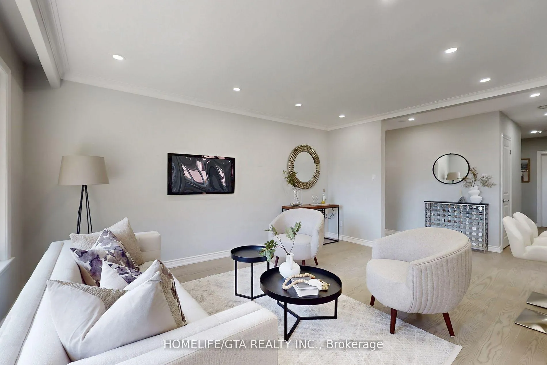 Photo 5 of 16 Woolwick Drive, Scarborough, Woburn — HOMEH
