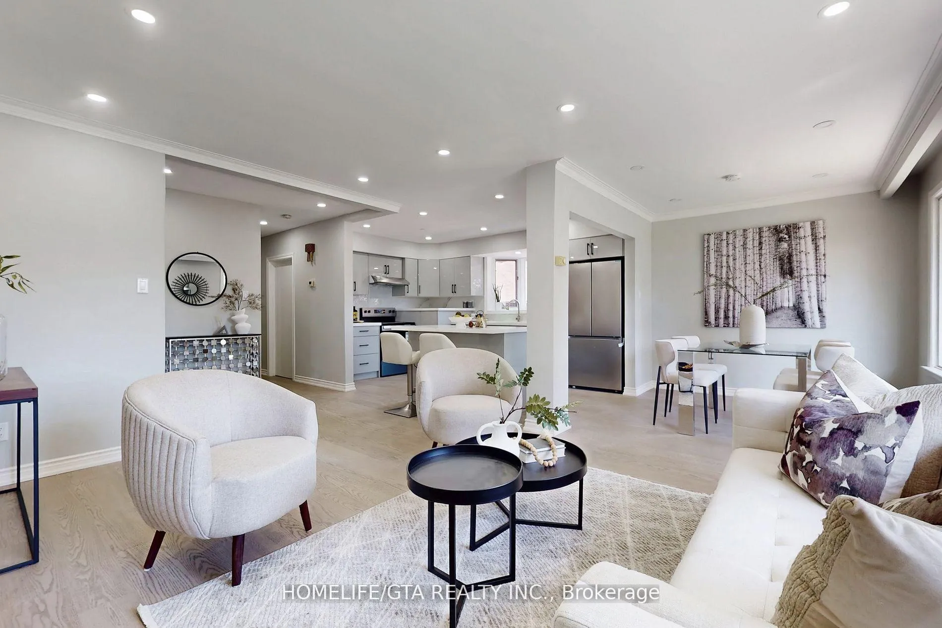 Photo 6 of 16 Woolwick Drive, Scarborough, Woburn — HOMEH