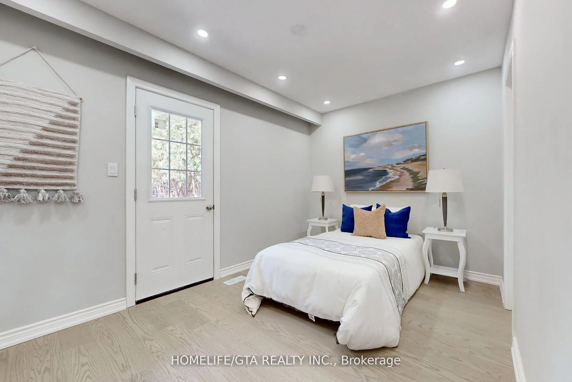 Photo 16 of 16 Woolwick Drive, Scarborough, Woburn — HOMEH