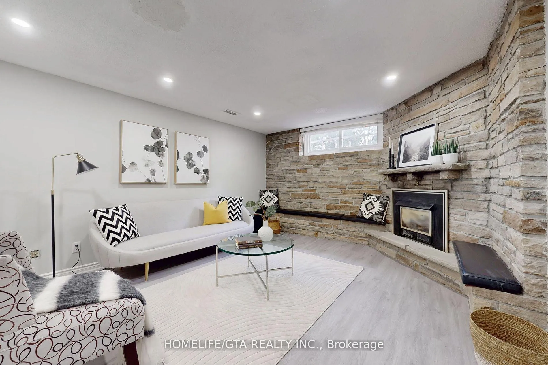 Photo 30 of 16 Woolwick Drive, Scarborough, Woburn — HOMEH