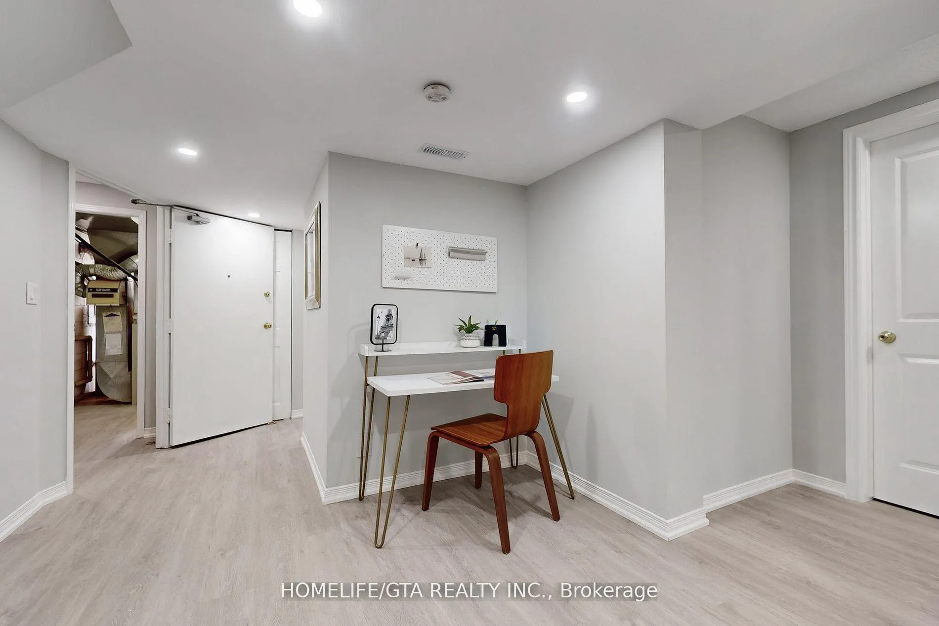 Photo 38 of 16 Woolwick Drive, Scarborough, Woburn — HOMEH