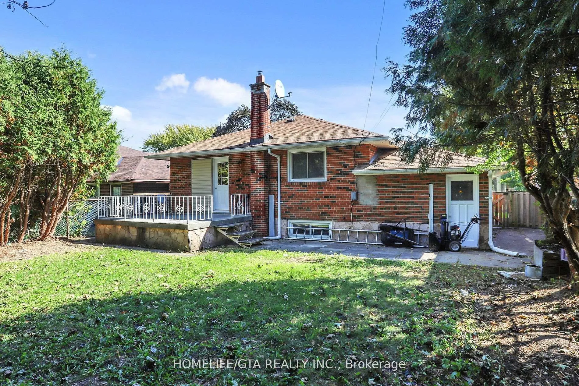 Photo 47 of 16 Woolwick Drive, Scarborough, Woburn — HOMEH