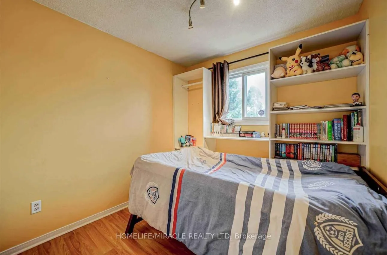 Photo 11 of 252 Lakeview Park Avenue, Oshawa, Lakeview — HOMEH