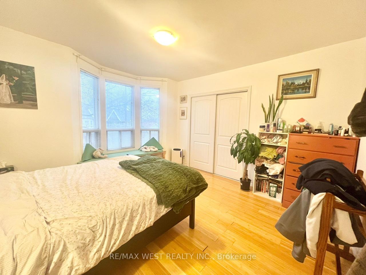 Photo 10 of Unit 2nd&3rd, 1198 Gerrard Street, Toronto, South Riverdale — HOMEH