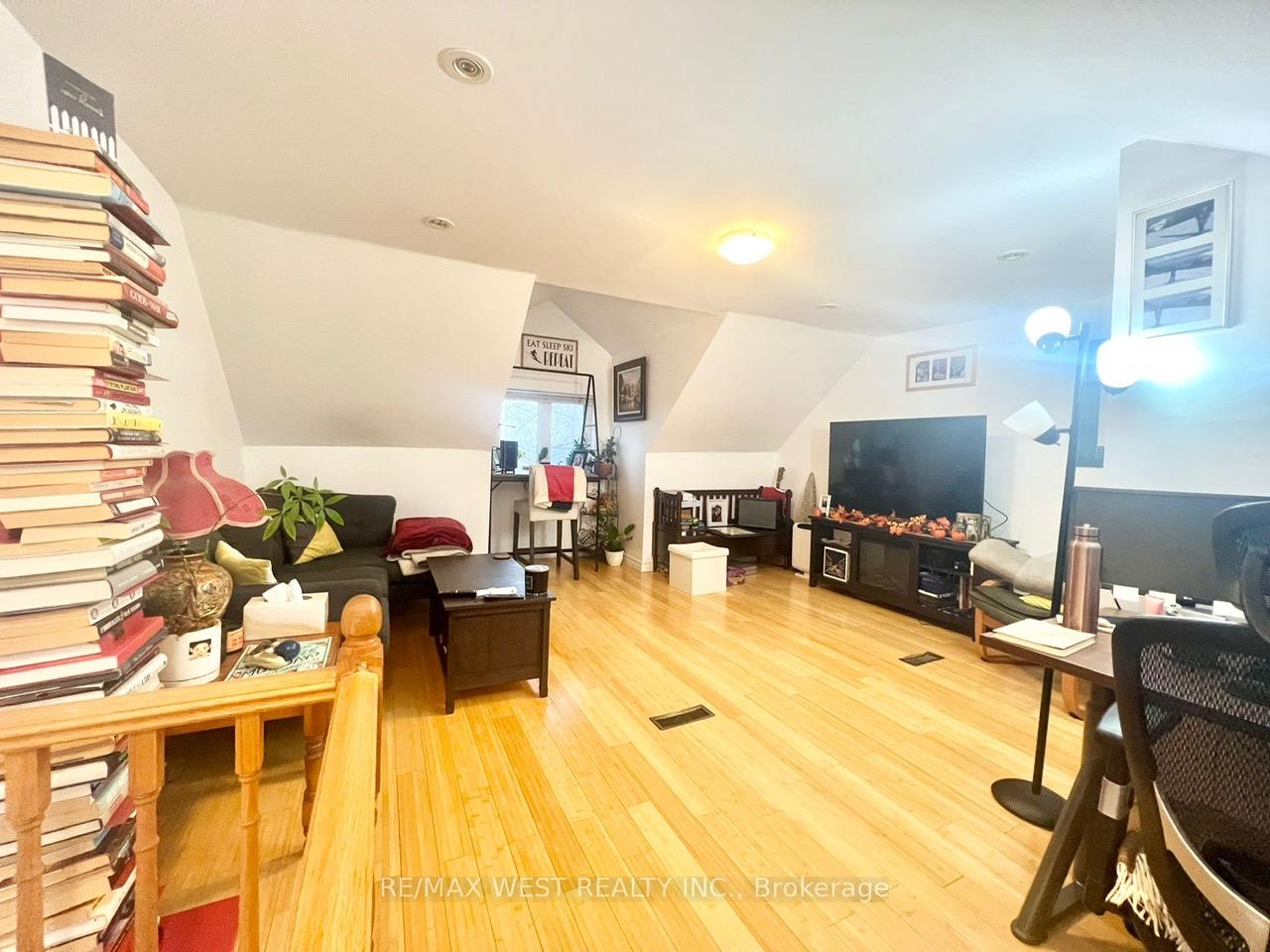 Photo 17 of Unit 2nd&3rd, 1198 Gerrard Street, Toronto, South Riverdale — HOMEH