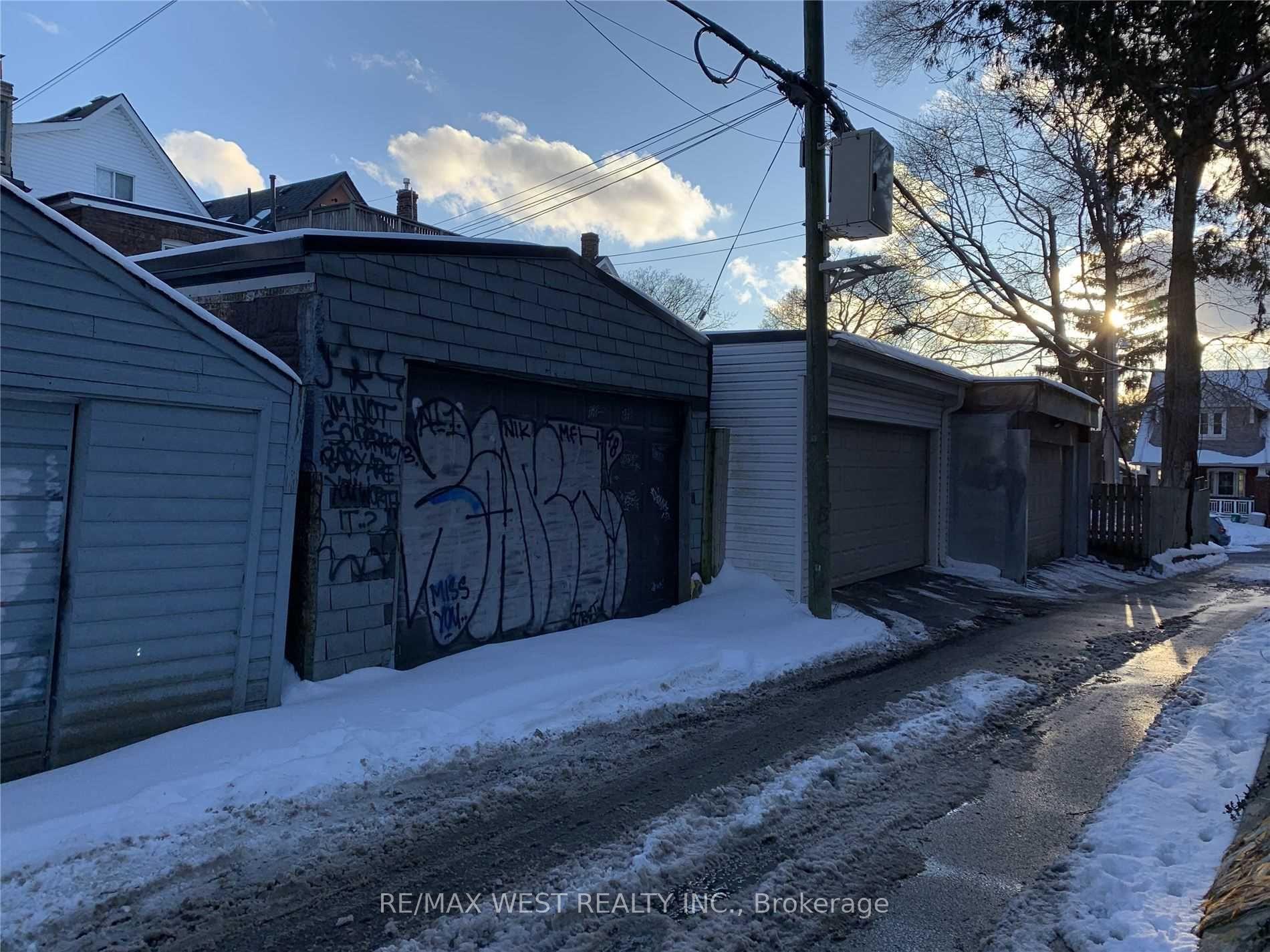 Photo 20 of Unit 2nd&3rd, 1198 Gerrard Street, Toronto, South Riverdale — HOMEH