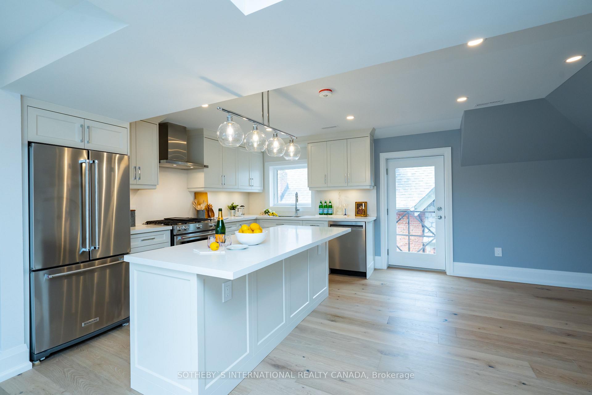 Photo 5 of Unit Upper, 59C Admiral Road, Toronto, The Annex — HOMEH