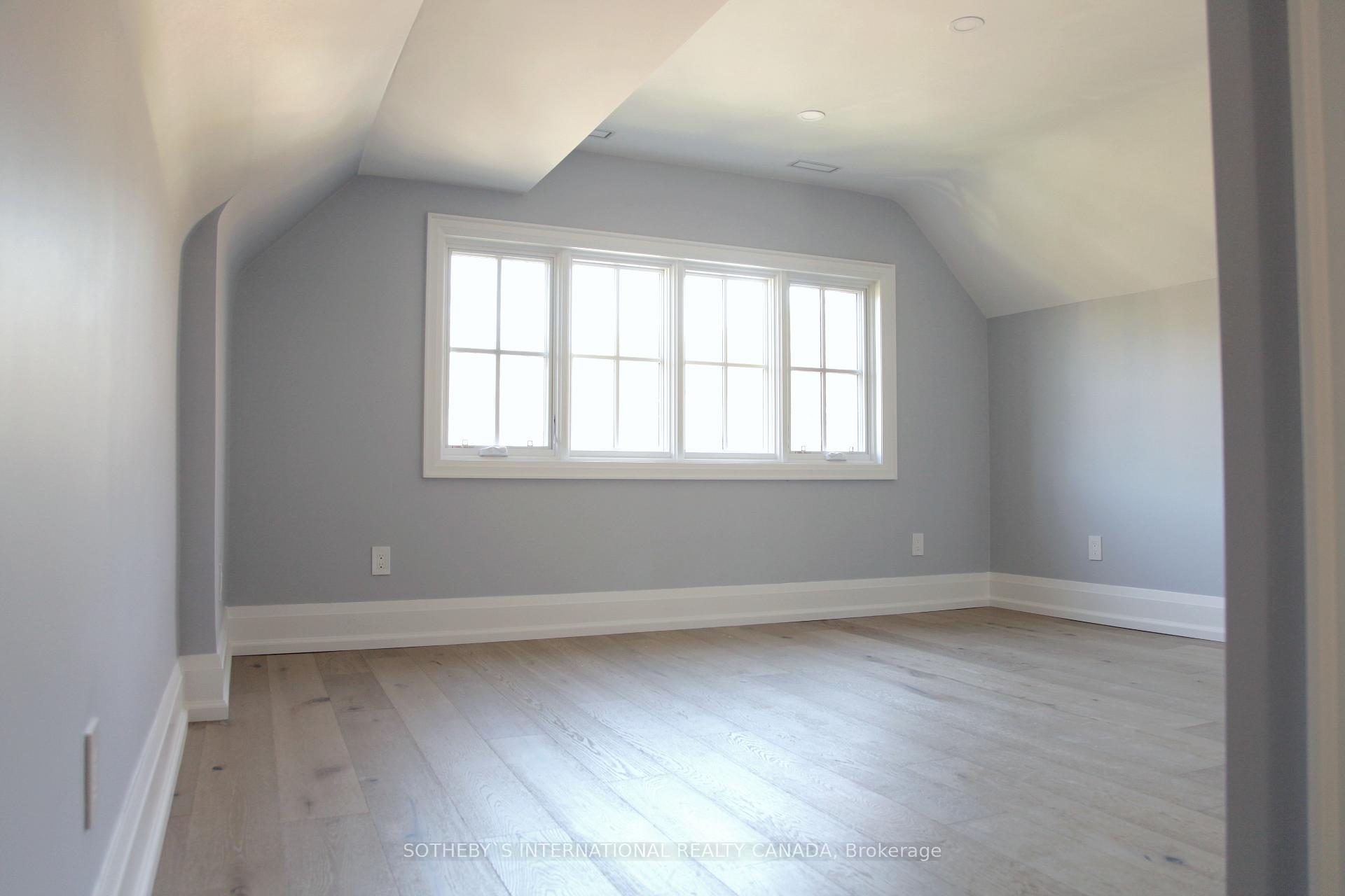 Photo 3 of Unit Upper, 59C Admiral Road, Toronto, The Annex — HOMEH