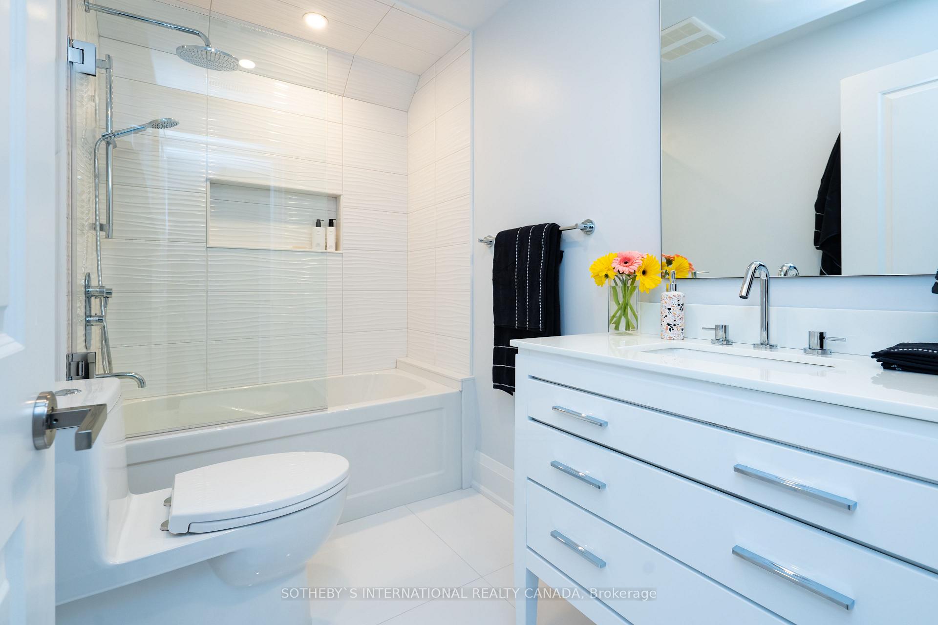Photo 11 of Unit Upper, 59C Admiral Road, Toronto, The Annex — HOMEH