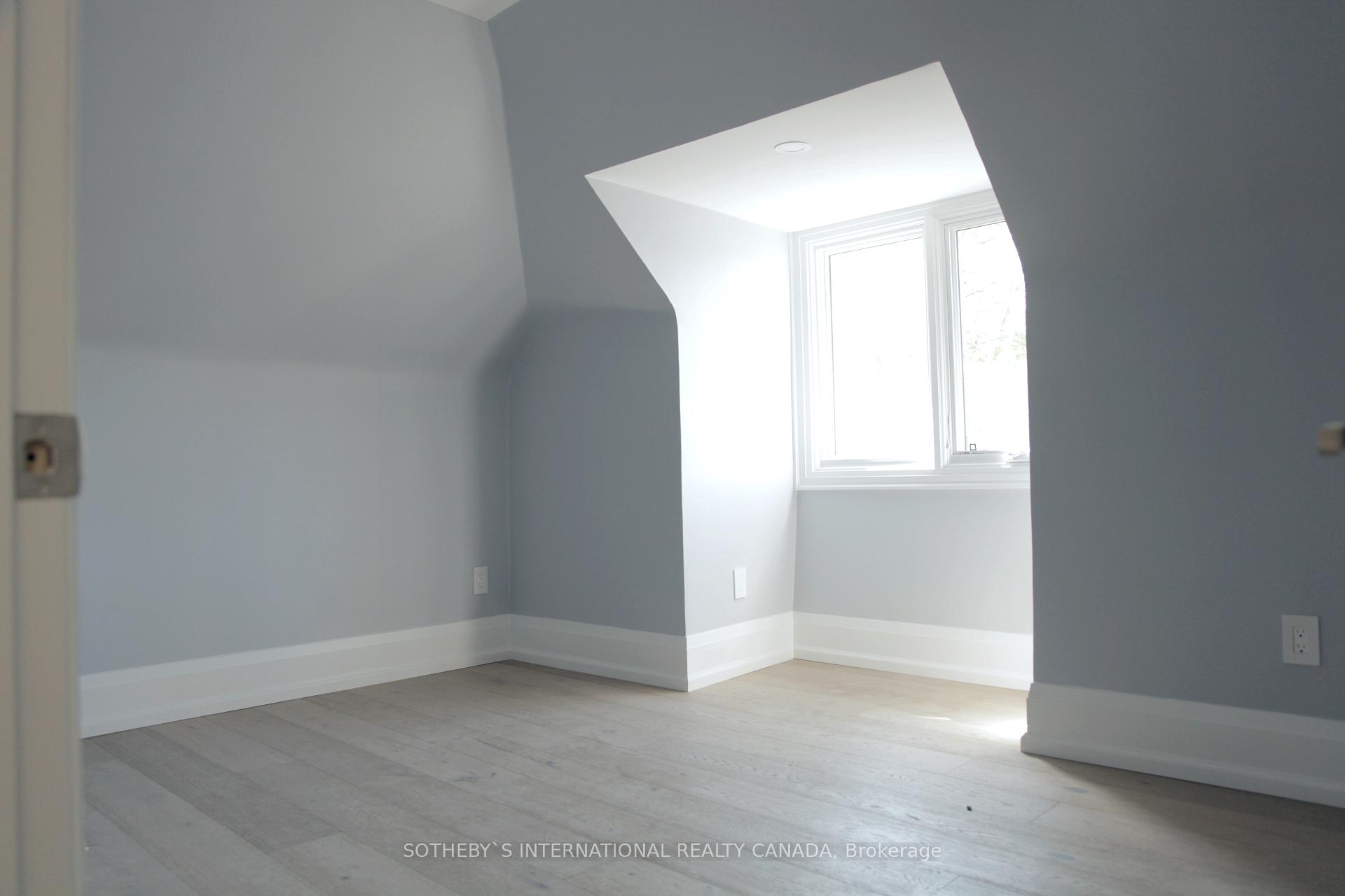 Photo 7 of Unit Upper, 59C Admiral Road, Toronto, The Annex — HOMEH
