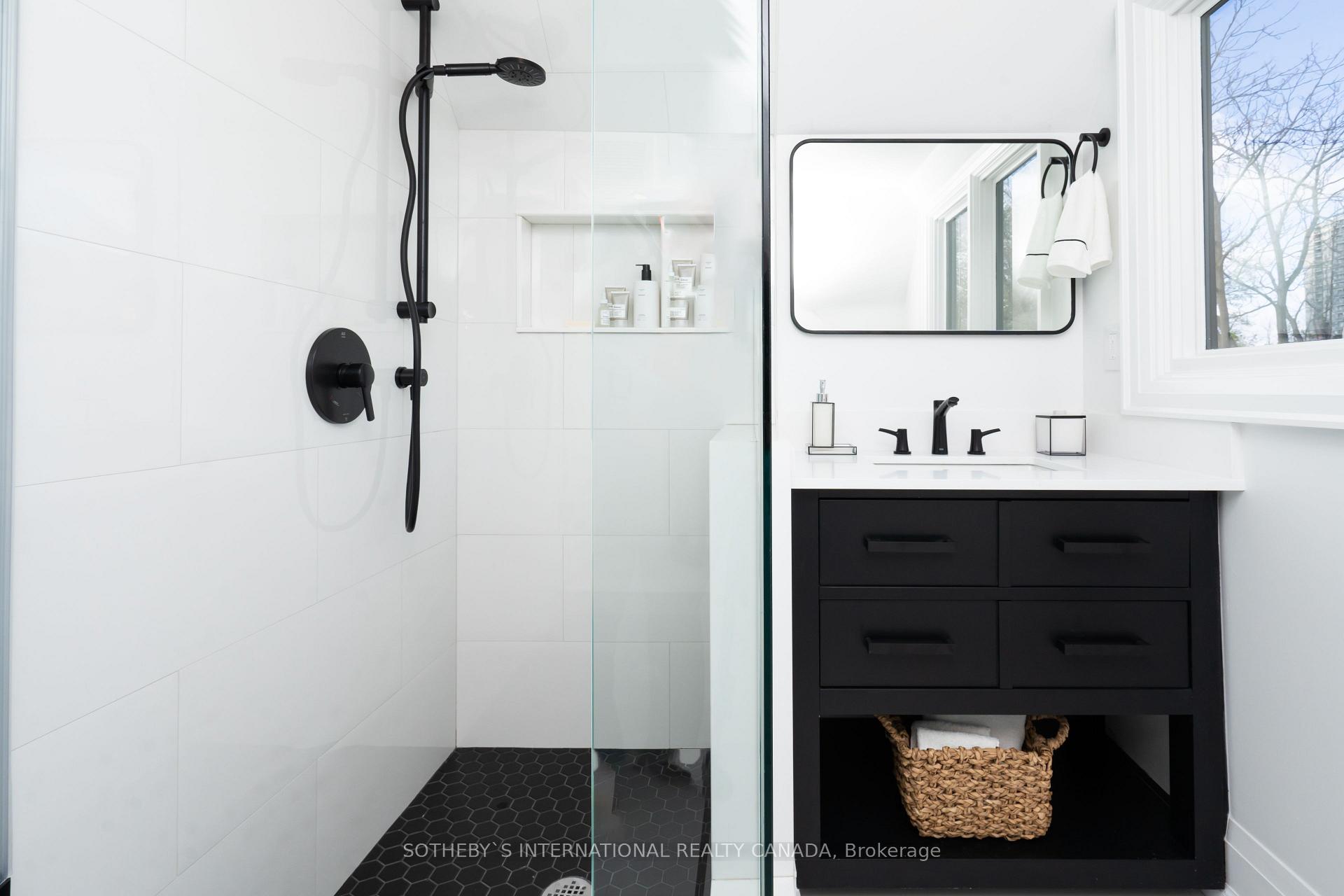 Photo 12 of Unit Upper, 59C Admiral Road, Toronto, The Annex — HOMEH