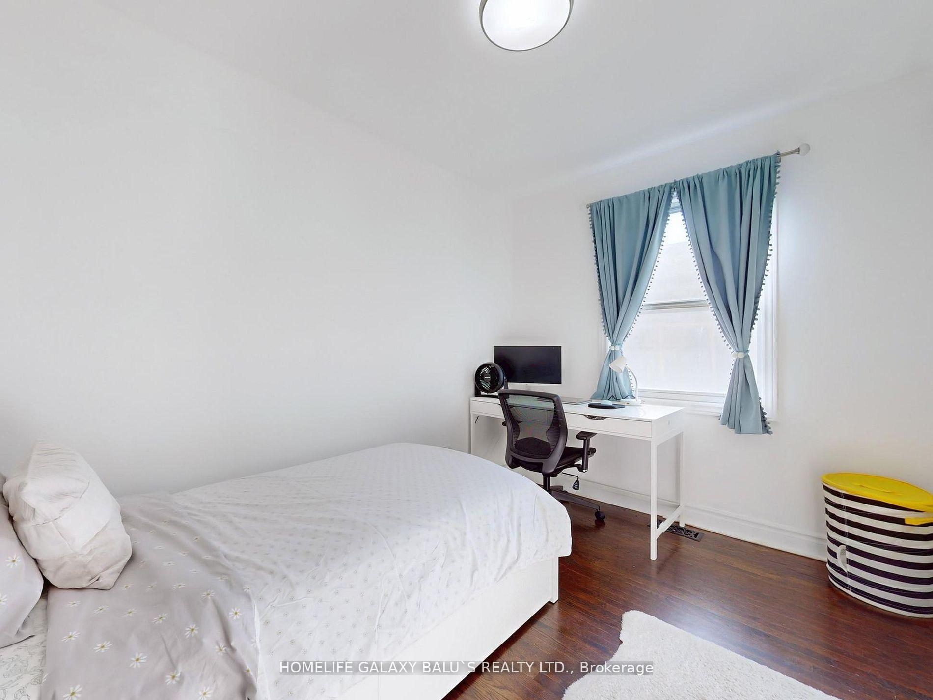 Photo 15 of 28 Ronway Crescent, Scarborough, Woburn — HOMEH