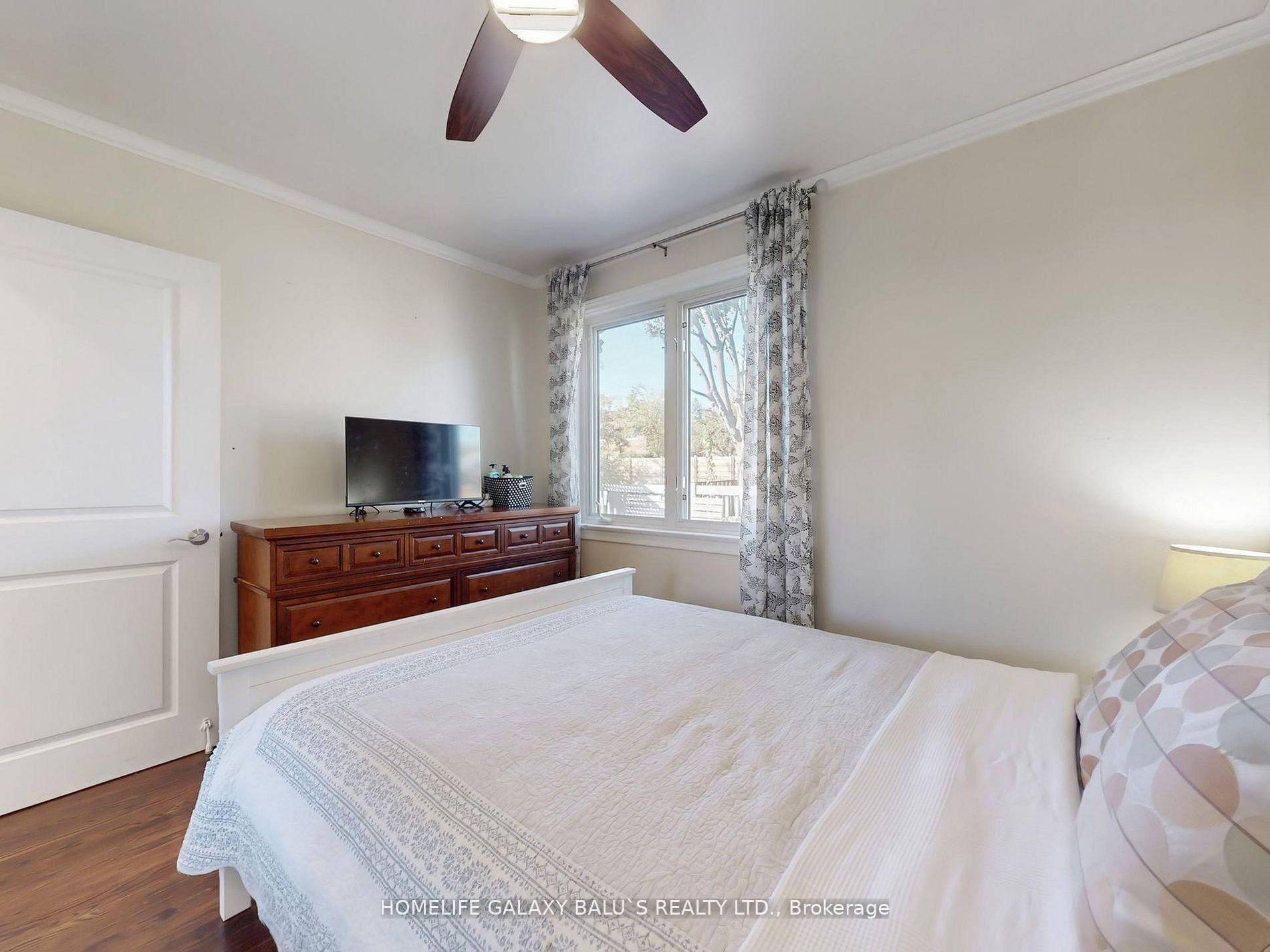 Photo 22 of 28 Ronway Crescent, Scarborough, Woburn — HOMEH