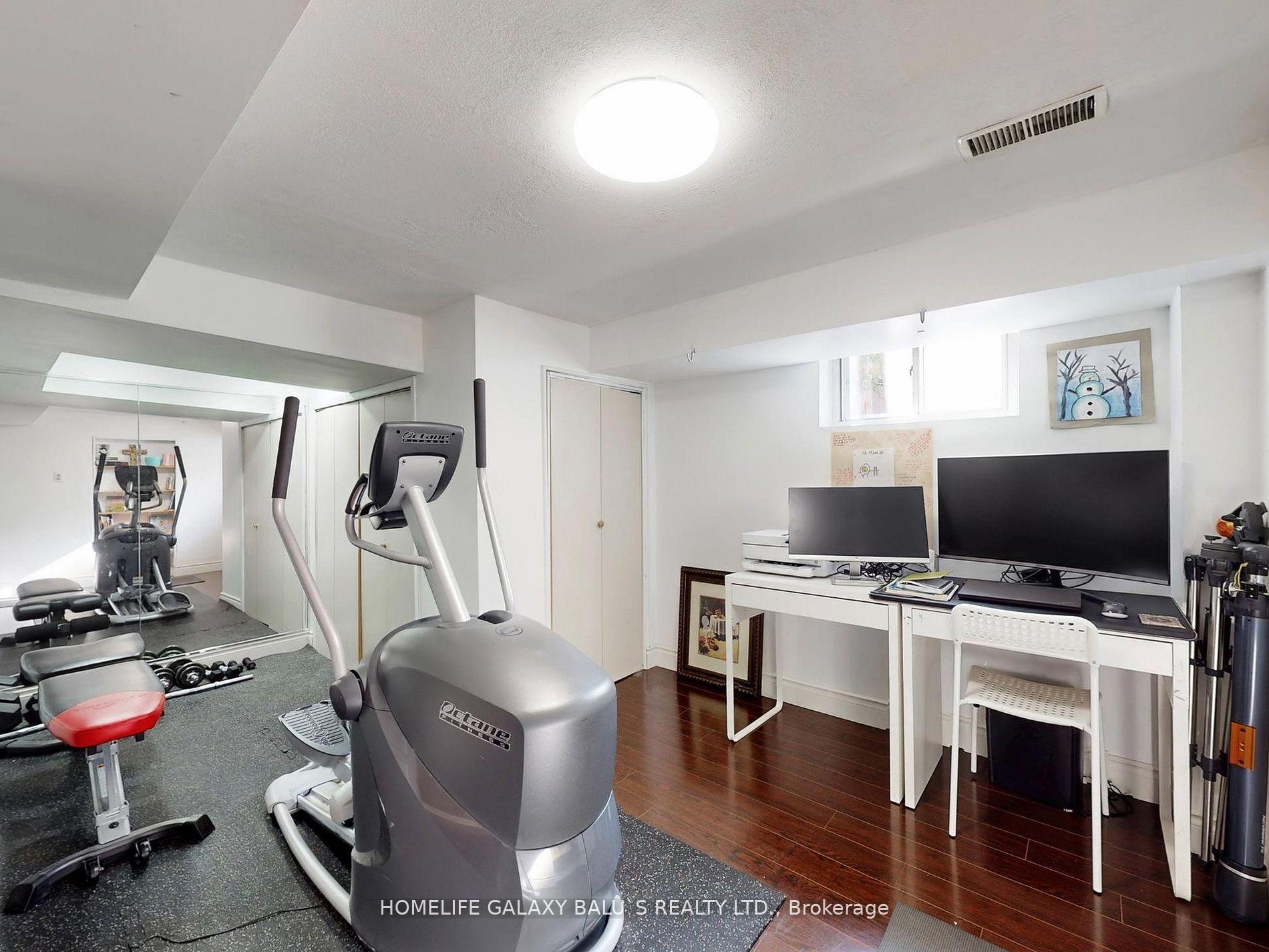 Photo 36 of 28 Ronway Crescent, Scarborough, Woburn — HOMEH