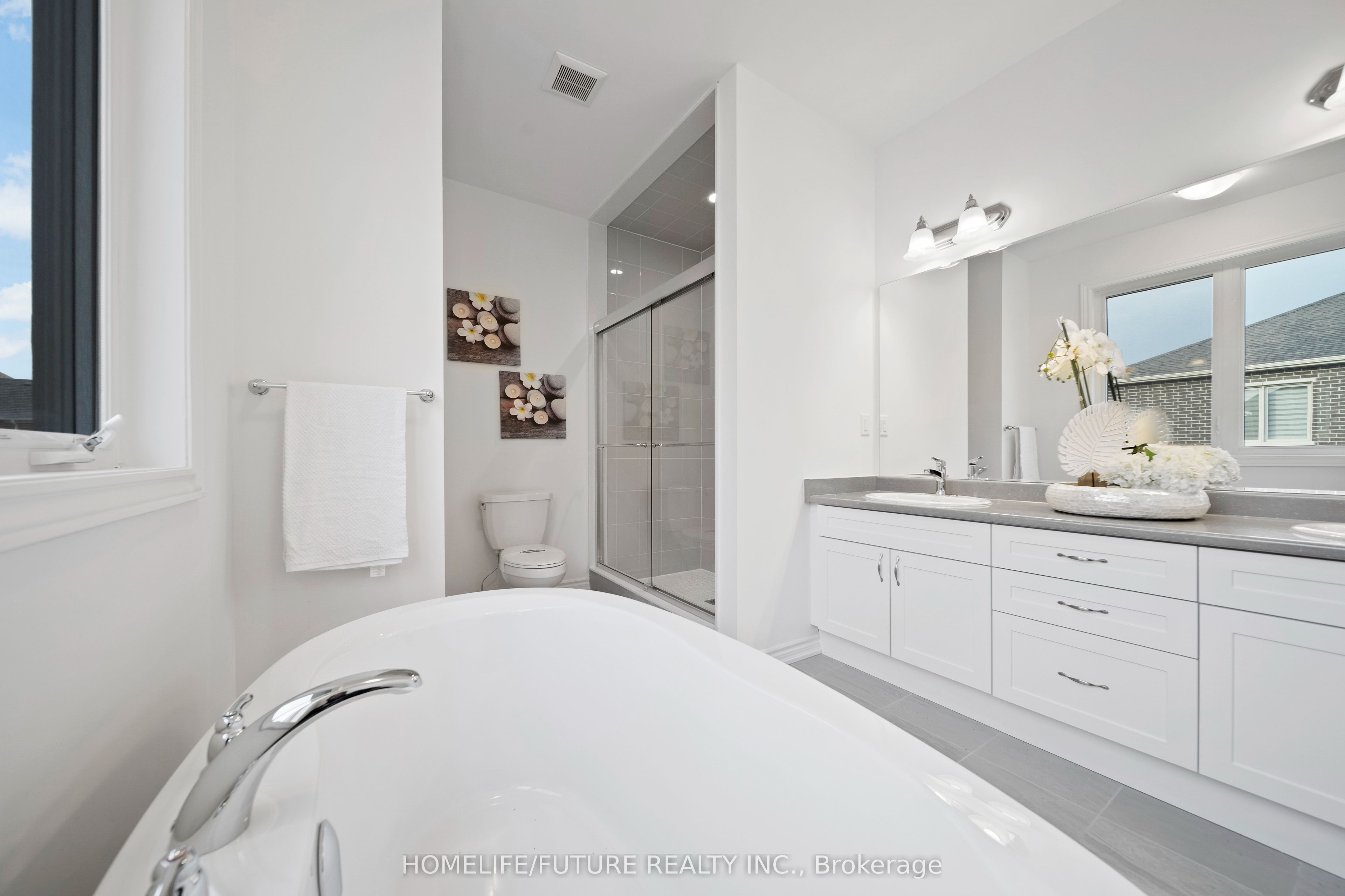 Photo 64 of 1408 Mockingbird Square, Pickering, Rural Pickering — HOMEH