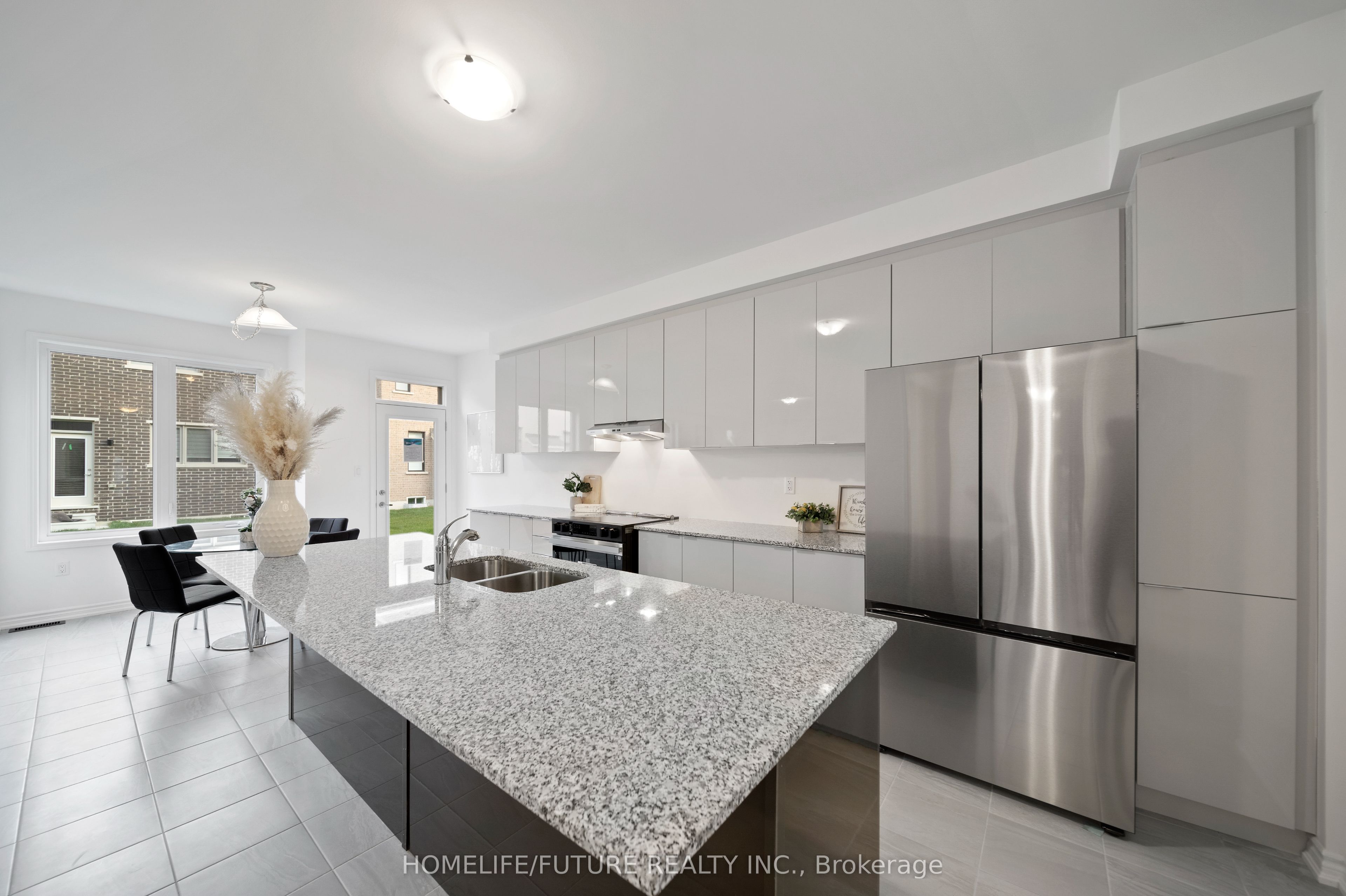 Photo 47 of 1408 Mockingbird Square, Pickering, Rural Pickering — HOMEH