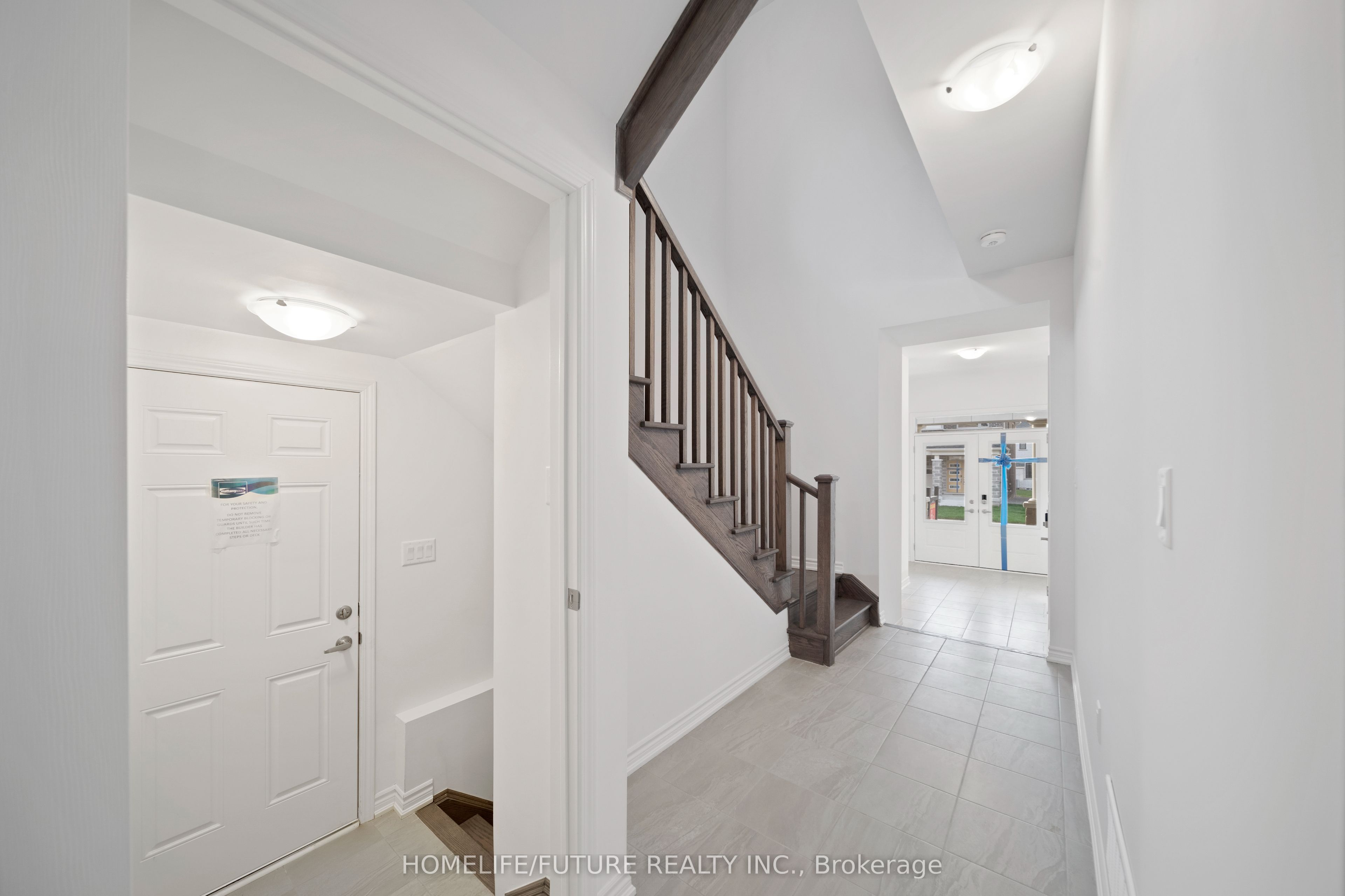 Photo 74 of 1408 Mockingbird Square, Pickering, Rural Pickering — HOMEH