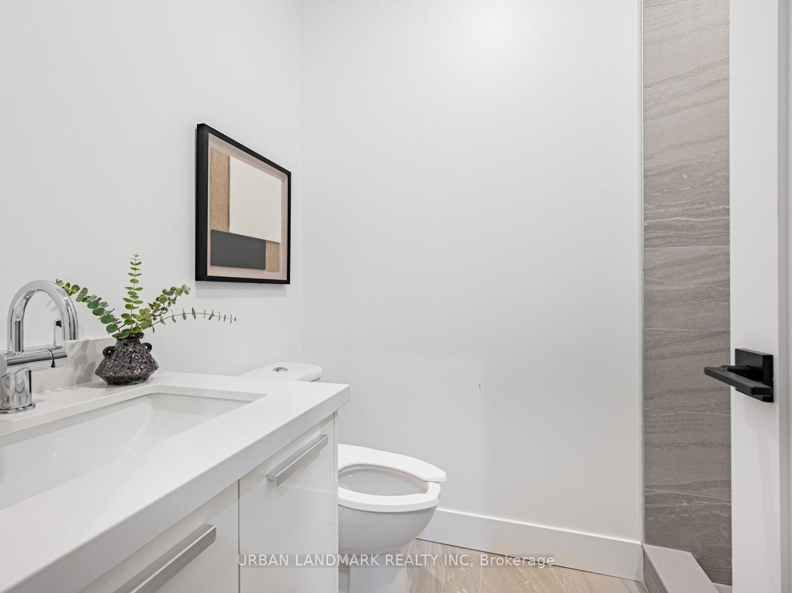 Photo 11 of Unit 203, 9 St Nicholas Street, Toronto, Bay Street Corridor — HOMEH