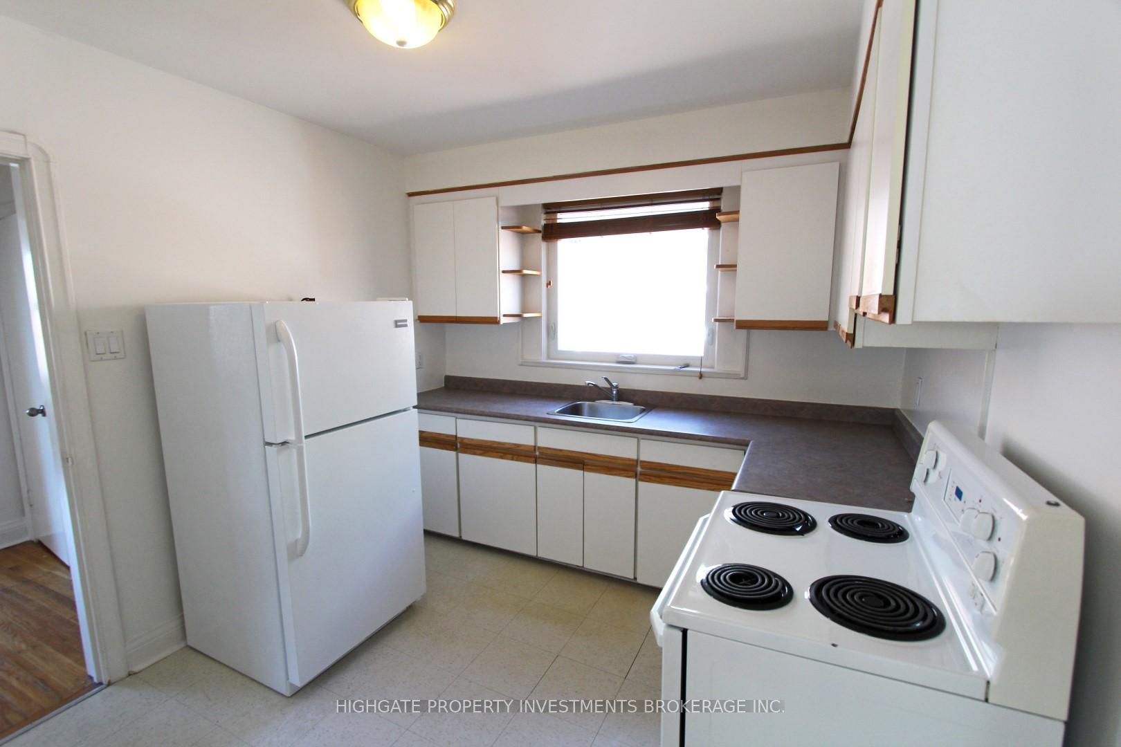 Photo 7 of Unit 2, 981 Avenue Road, Toronto, Yonge-Eglinton — HOMEH