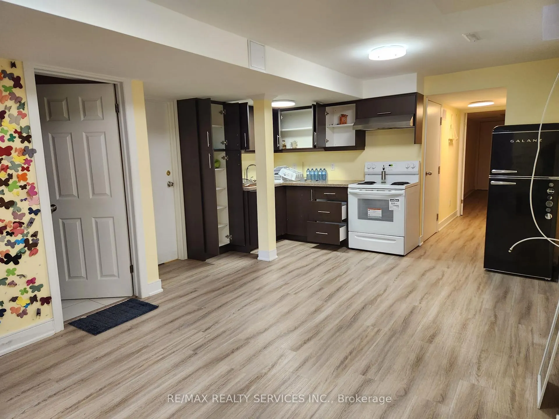 Photo 2 of Unit Basement, 18 Kilrea Way, Brampton, Credit Valley — HOMEH