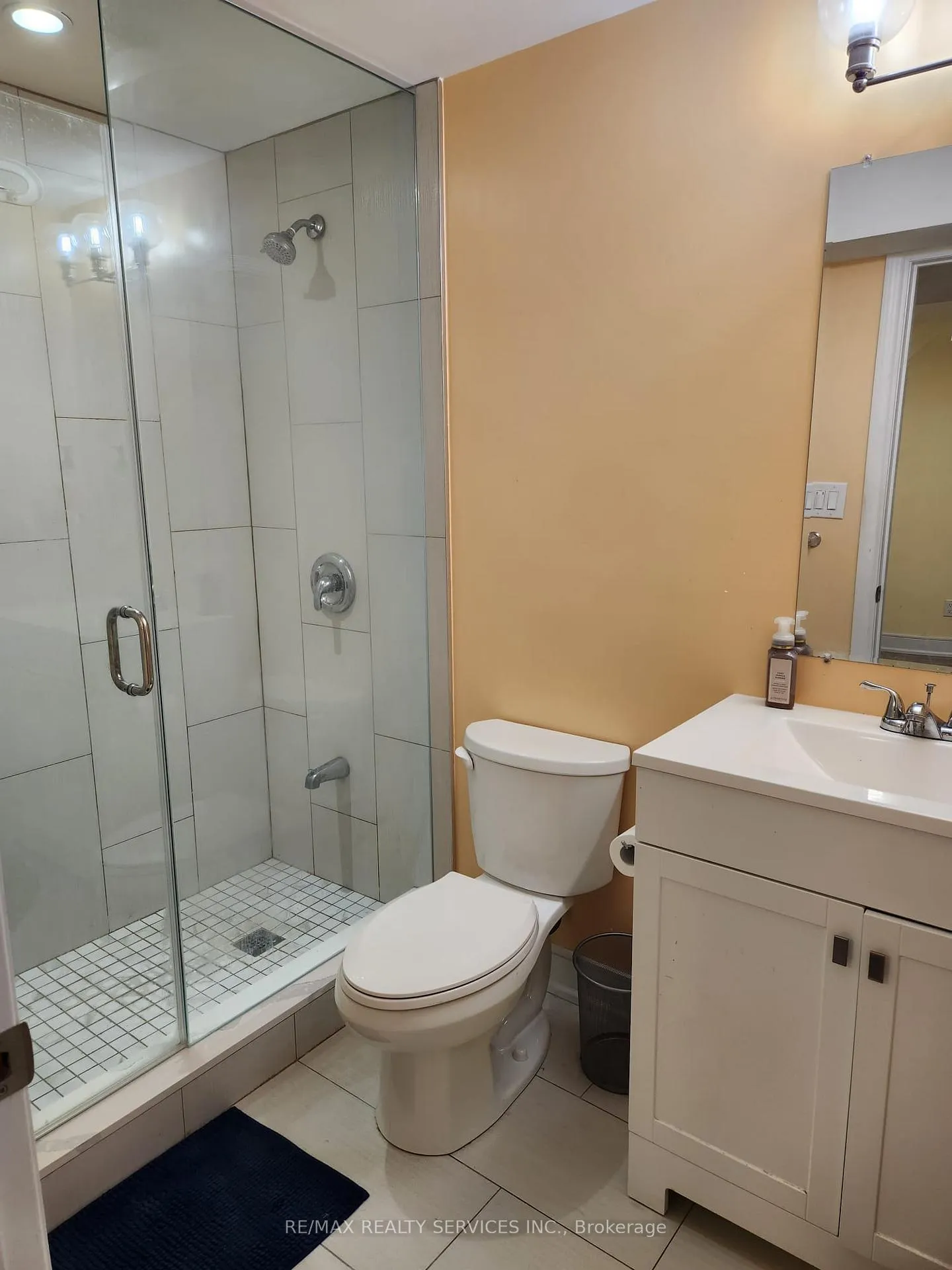 Photo 5 of Unit Basement, 18 Kilrea Way, Brampton, Credit Valley — HOMEH