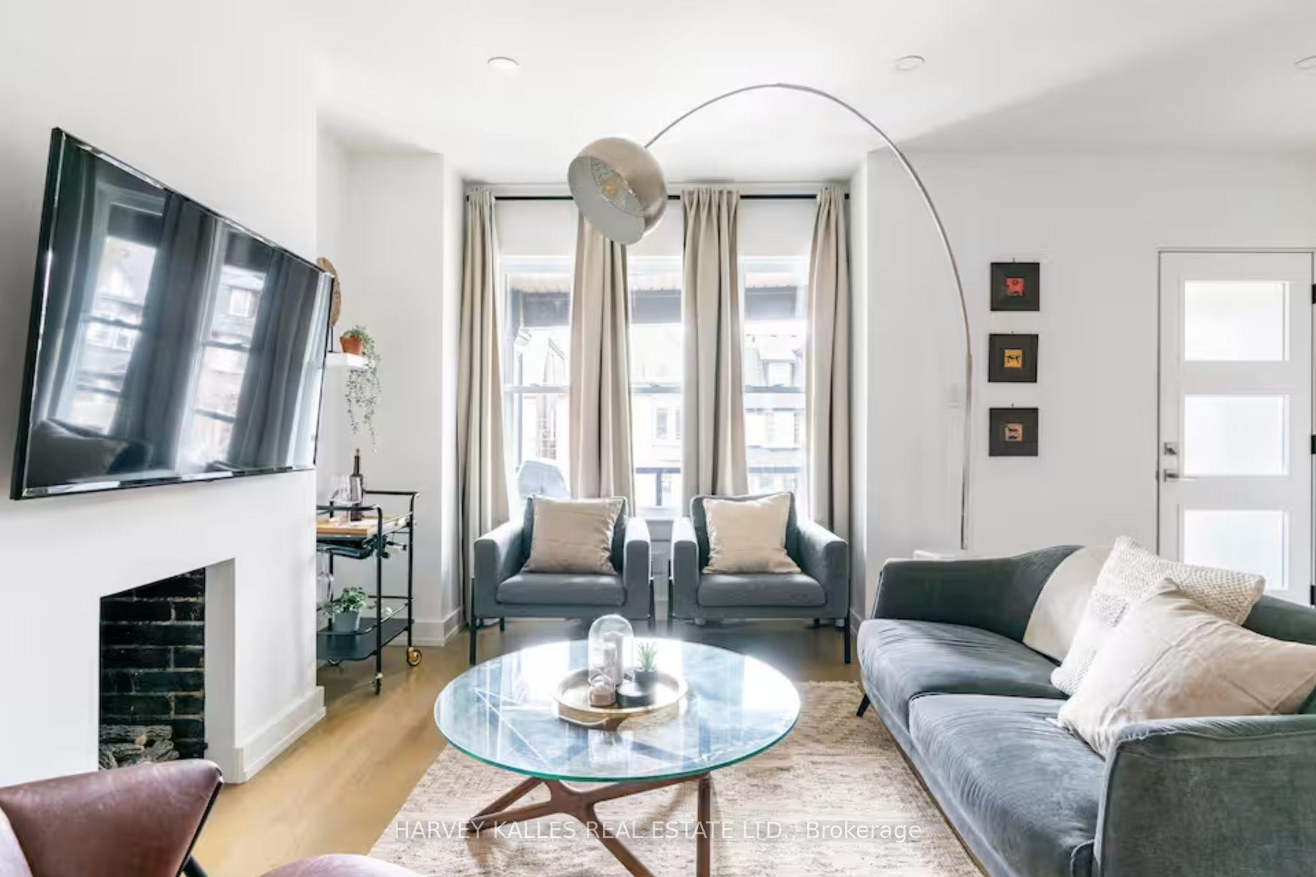 Photo 4 of Unit Upper, 38 Chicora Avenue, Toronto, The Annex — HOMEH