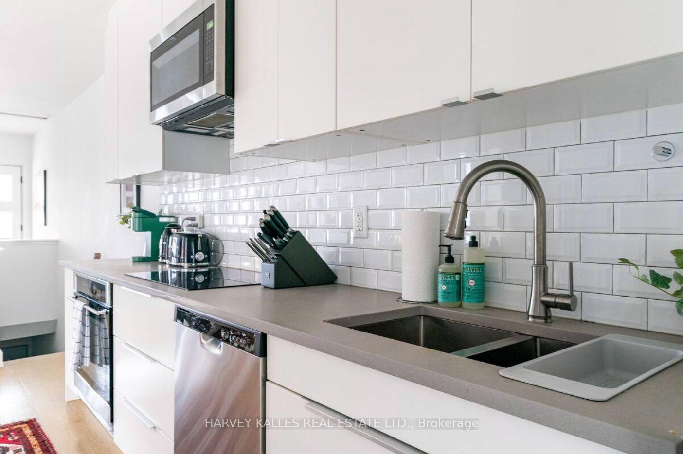 Photo 18 of Unit Upper, 38 Chicora Avenue, Toronto, The Annex — HOMEH