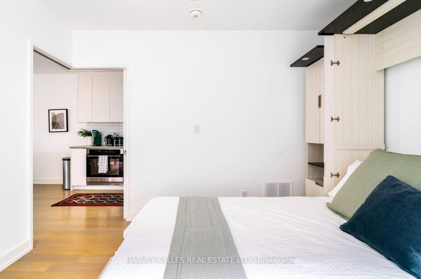 Photo 10 of Unit Upper, 38 Chicora Avenue, Toronto, The Annex — HOMEH