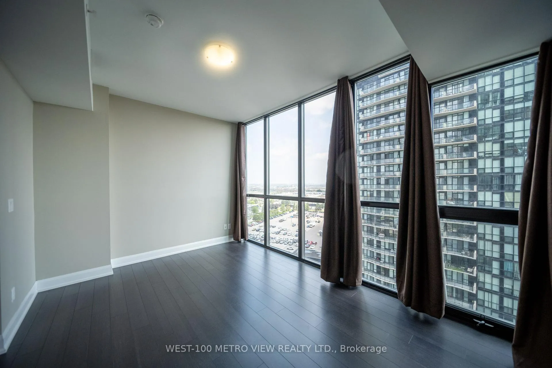 Photo 7 of Unit 1209, 2910 Highway 7 Road, Vaughan, Concord — HOMEH