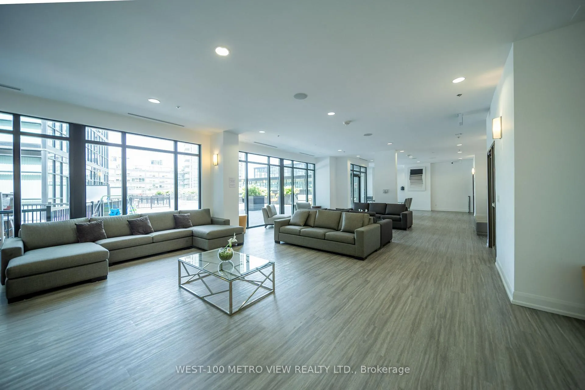 Photo 13 of Unit 1209, 2910 Highway 7 Road, Vaughan, Concord — HOMEH