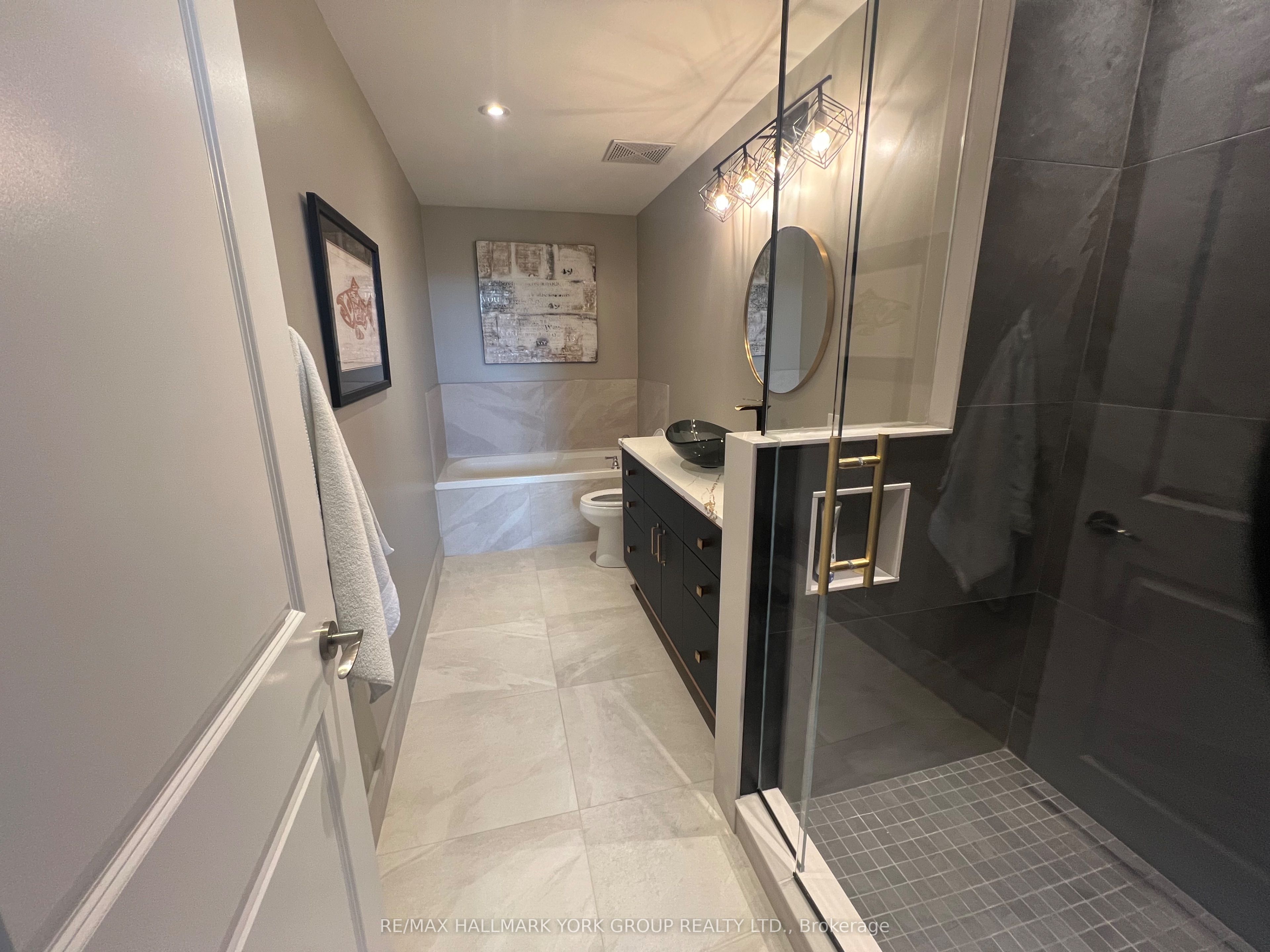 Photo 38 of Unit 428, 180 John West Way, Aurora, Bayview Wellington — HOMEH